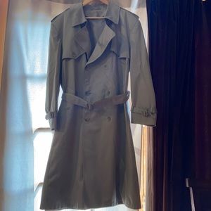 Men’s Raincoat size 44R